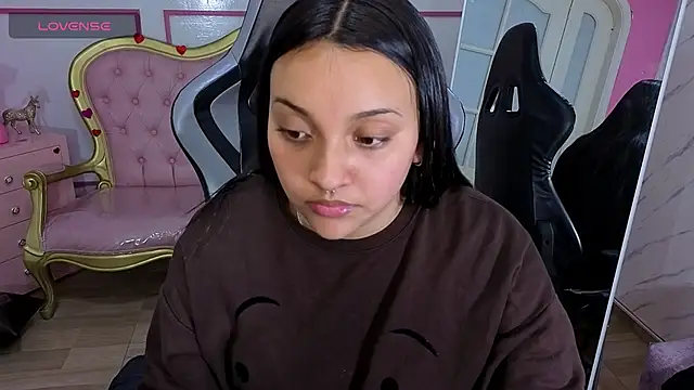 lia_harper_t লাইভ XXX চ্যাট