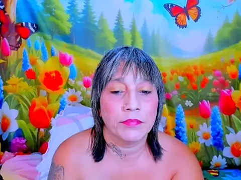 indianroxy Adlı Modelin Canlı XXX Sohbeti