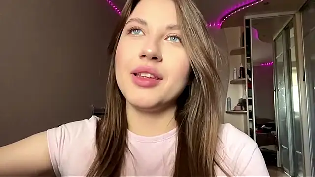 צ'אט XXX בשידור חי של LorenaPosto