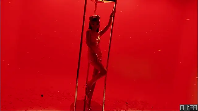 TNT-SisterのライブXXXチャット
