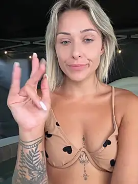 petrouchkaaa_ Adlı Modelin Canlı XXX Sohbeti