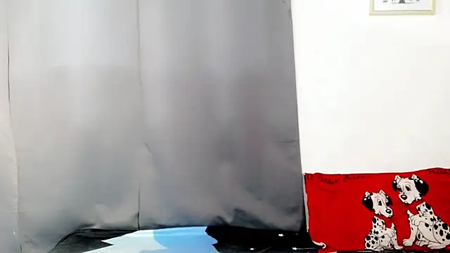 הופעת וובקאם של Asianbeautifulcock