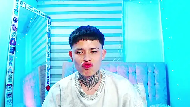 XXX chat uživo modela _justinmoon2