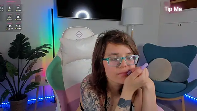 Chatroom XXX en direct de Ariell_Mini