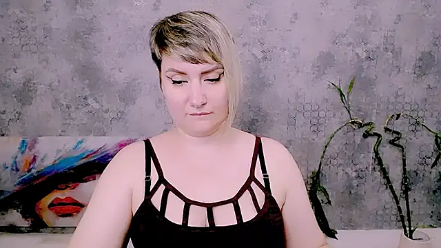 Djullia's Live XXX Chat