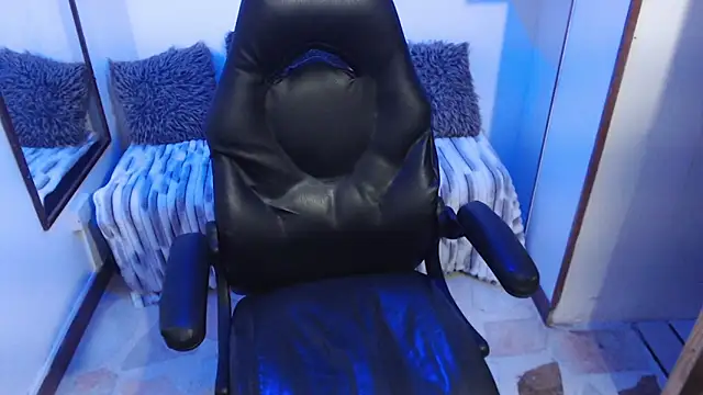 Yao_23 – Naživo XXX chat