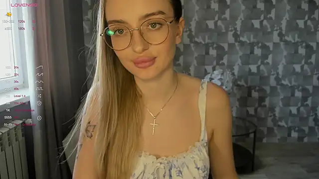 A_delinan Live XXX chat