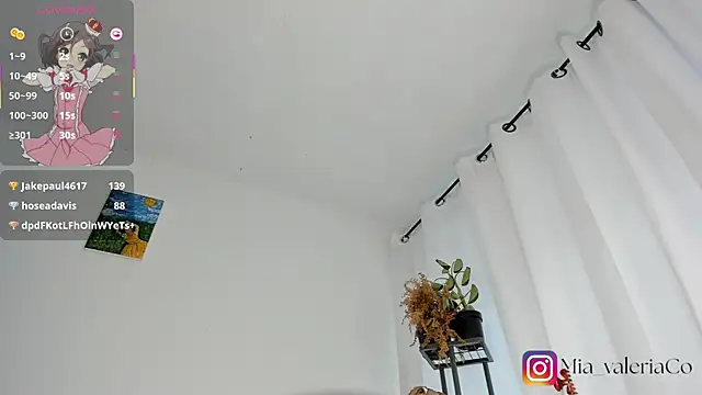 Mia-Valeria-: απευθείας συνομιλία ΧΧΧ