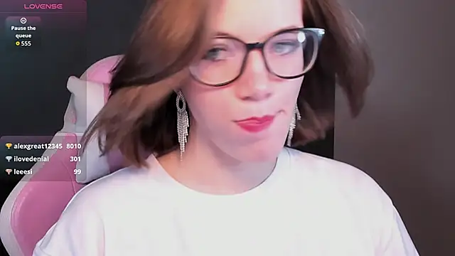 Chatroom XXX en direct de CathyAdams