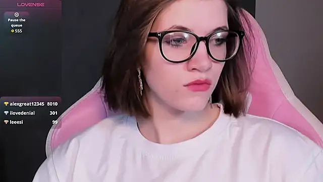 XXX chat uživo modela CathyAdams