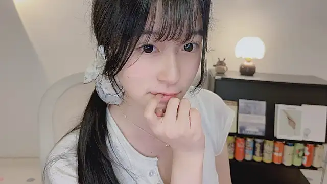 Onechestnut Chat XXX live