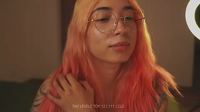 dearnina_ Adlı Modelin Canlı XXX Sohbeti