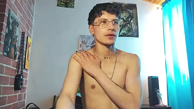 Chat +18 de PaulDamico ao vivo