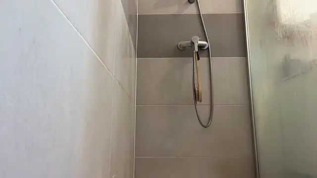 nanaisbackk's Webcam Show