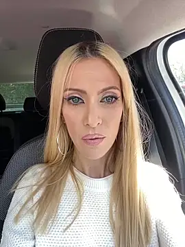 EllaBlakeのウェブカメラショー