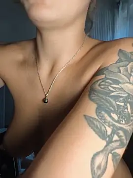 Chatroom XXX en direct de emma4xxx