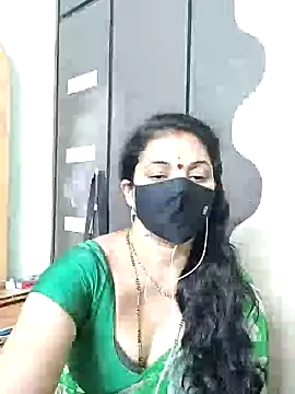 Chatroom XXX en direct de Leela_555