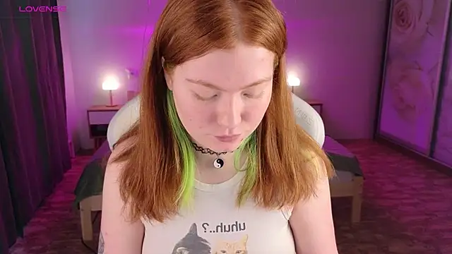 GingerCute Adlı Modelin Canlı XXX Sohbeti