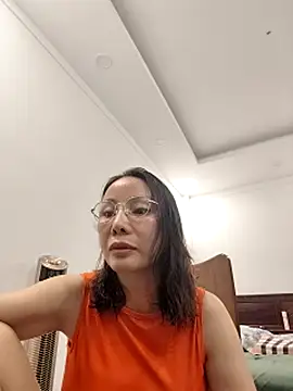 Famrita's Live XXX Chat