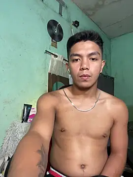 Chatroom XXX en direct de Hunky_paul