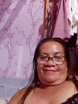 vickyhot1966 élő XXX-chatje