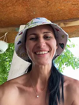 MilffantasyX – Kamerová šou
