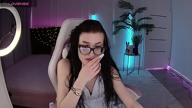 Онлайн чат XXX Ariella_Me
