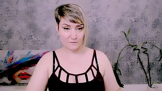 Djullia Live XXX-chat