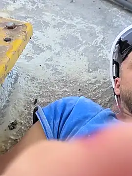 הופעת וובקאם של omarito100
