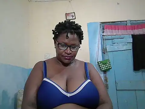 غرفة دردشة sexy_bigboobss المباشرة
