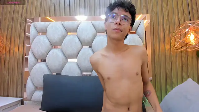 Show de adams_bobby na webcam