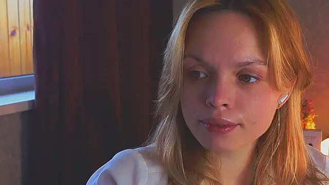 XXX chat uživo modela sinteas