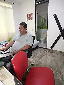 hotandfierylatinos2023 Show in webcam