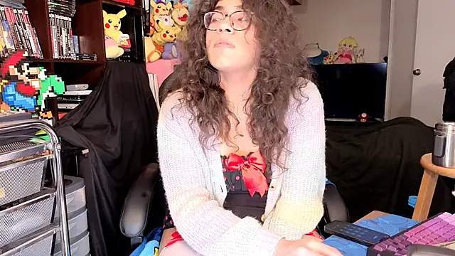 ShinyCherub live XXX chat