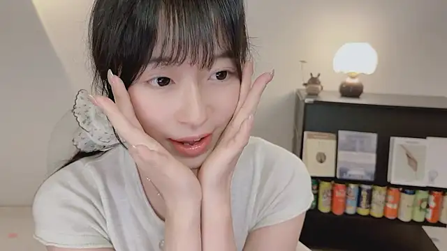 Chat XXX ao vivo de Onechestnut