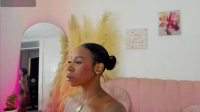 bruneettklaryss Live XXX-Chat
