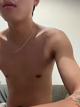 YourBadboy718 网络视讯表演