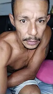 Chat XXX ao vivo de El_junior21