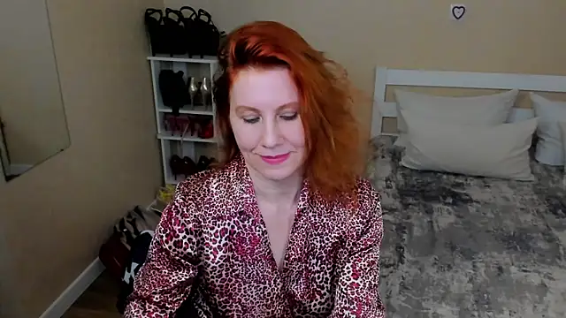 FoxySophia Chat XXX in diretta