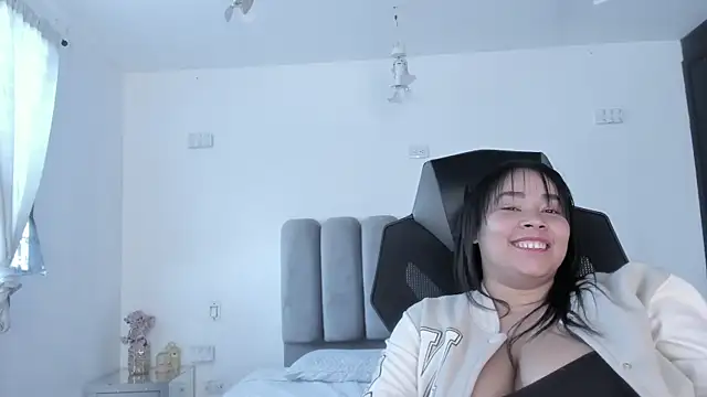 ThaliaBrookss_ Cameră chat live
