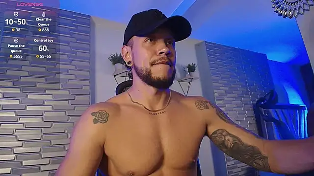 ARON_TAYLER01 网络视讯表演