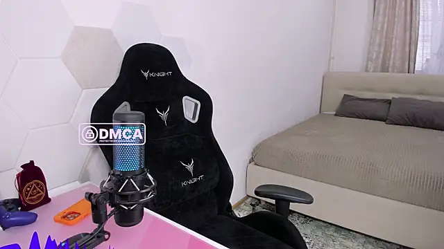 SkyqueenI's Live XXX Chat