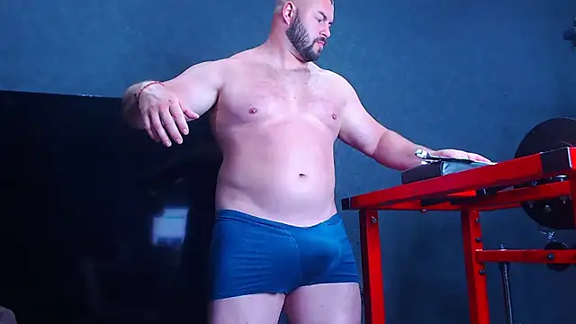 muscularjohnforuXn Webbikameraesitys