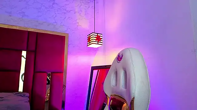 moon_winy: απευθείας συνομιλία ΧΧΧ