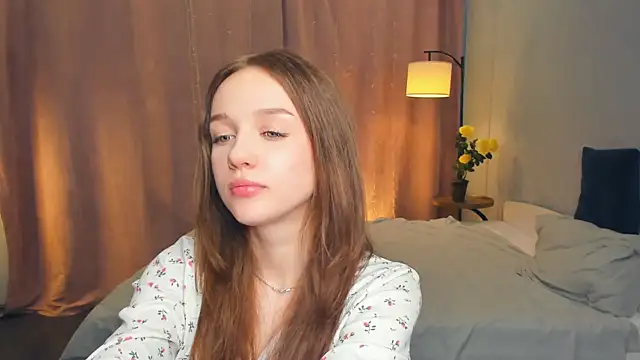 SharriSang élő XXX-chatje