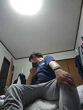 XXX chat uživo modela 07YUKIO