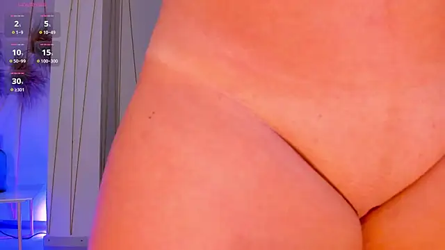 XXX chat uživo modela ValeriaRoldanX