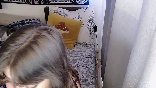 XXX chat uživo modela AlienforTwenty