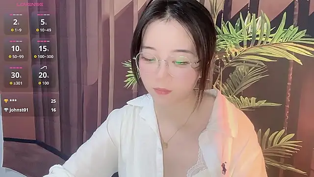 77-Vicky's Live XXX Chat