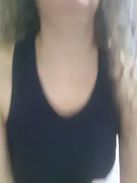 Chat +18 de Nina_vallon ao vivo